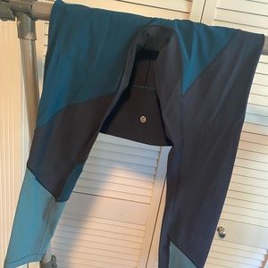 Lululemon size 6 work out pants
